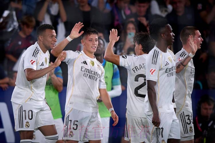 西甲-本泽马建功门迪处子球 皇马2-1客胜4分领跑 西甲-本泽马建功门迪处子球 皇马2-1客胜4分领跑